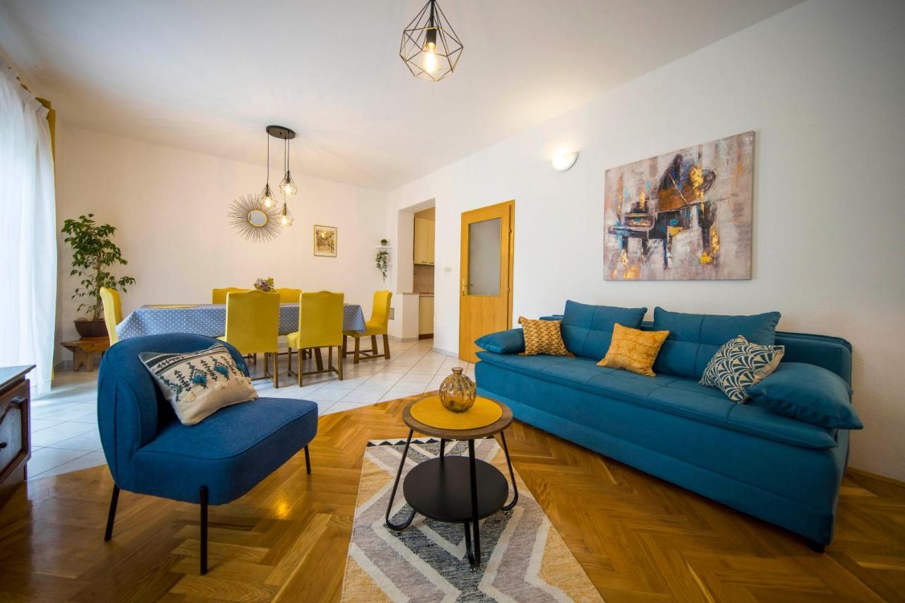 3 Bedroom Apartment Antonio Kaštela Eksteriør billede