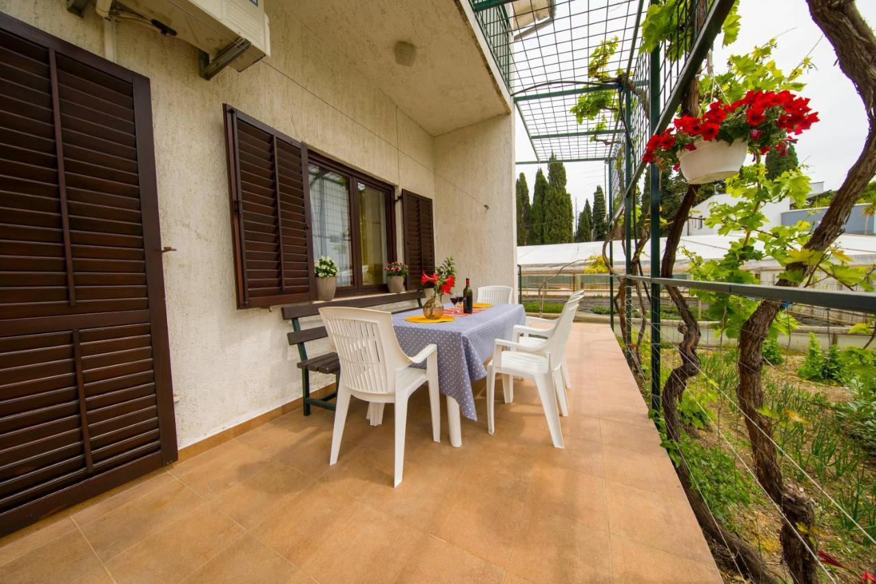 3 Bedroom Apartment Antonio Kaštela Eksteriør billede