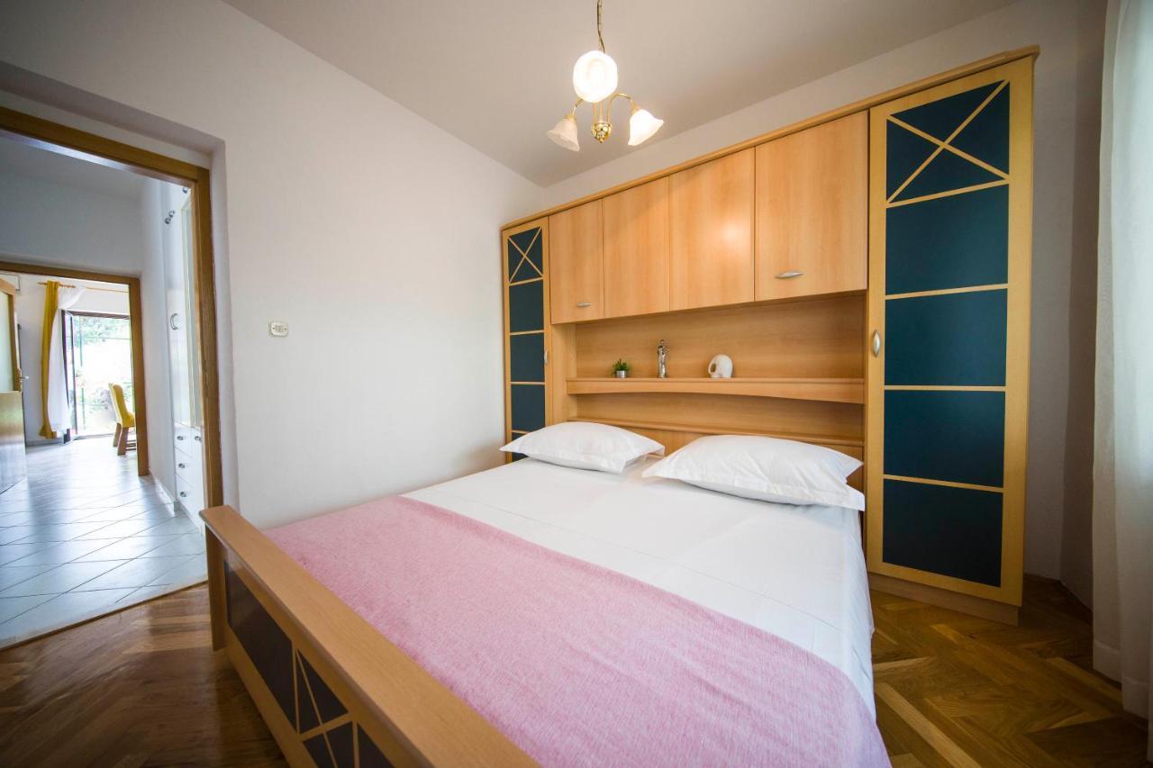 3 Bedroom Apartment Antonio Kaštela Eksteriør billede