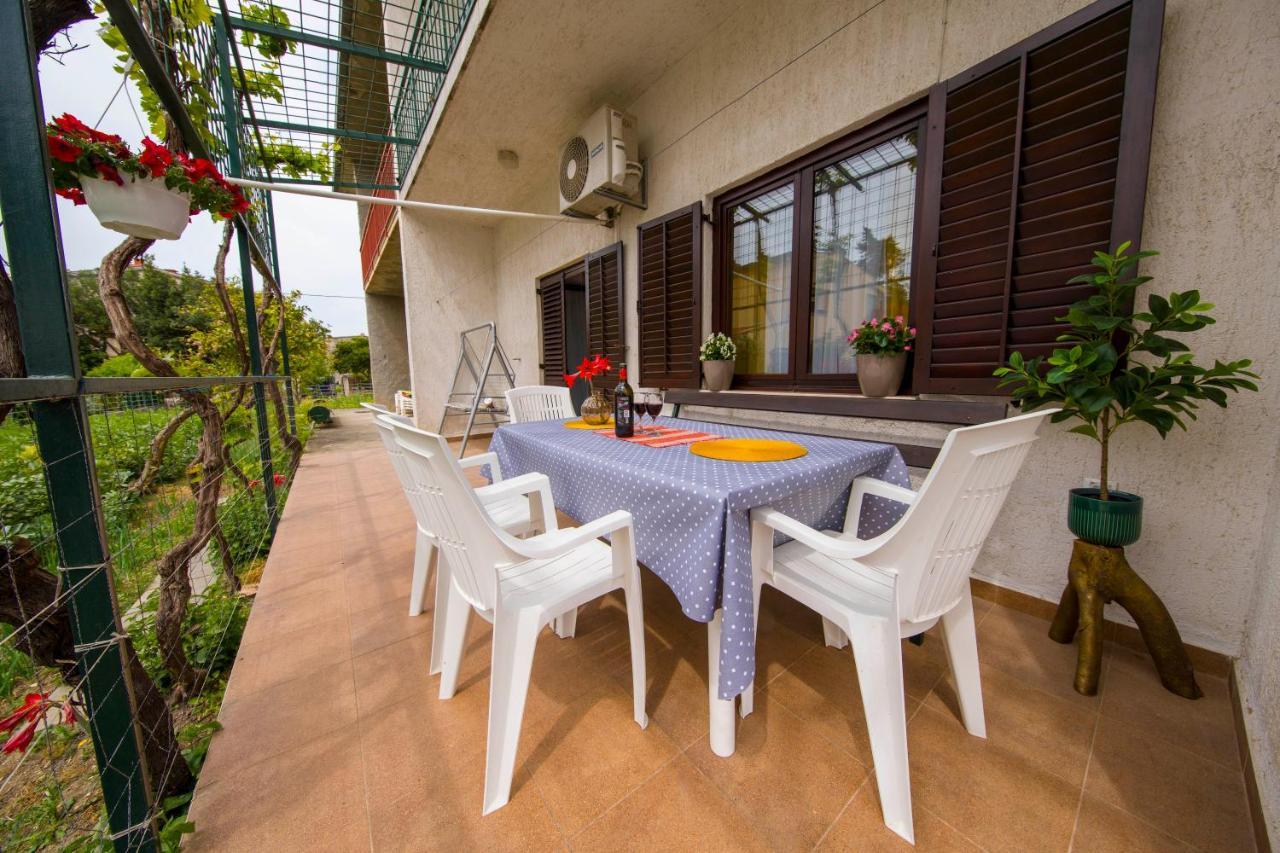 3 Bedroom Apartment Antonio Kaštela Eksteriør billede