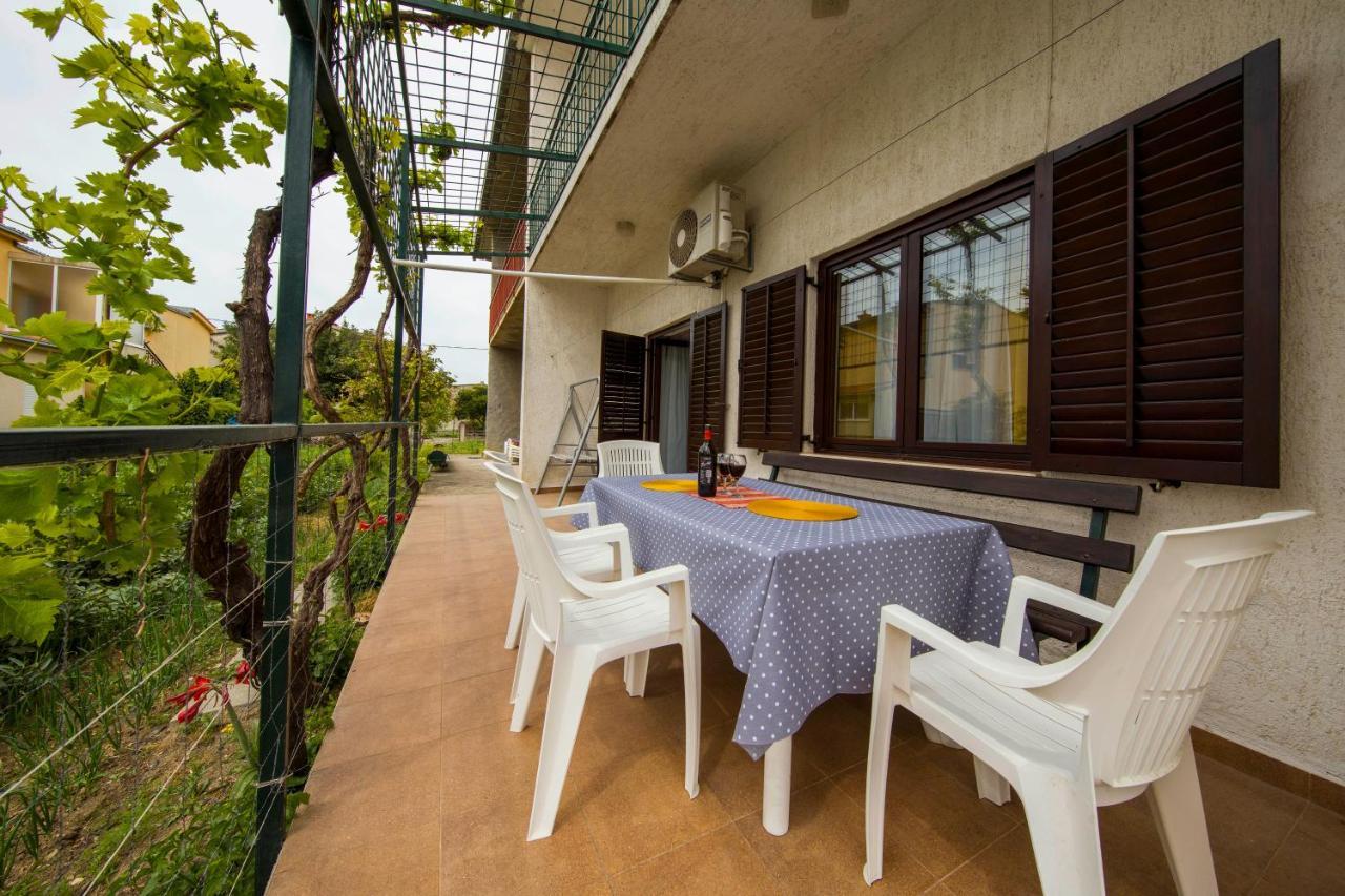 3 Bedroom Apartment Antonio Kaštela Eksteriør billede